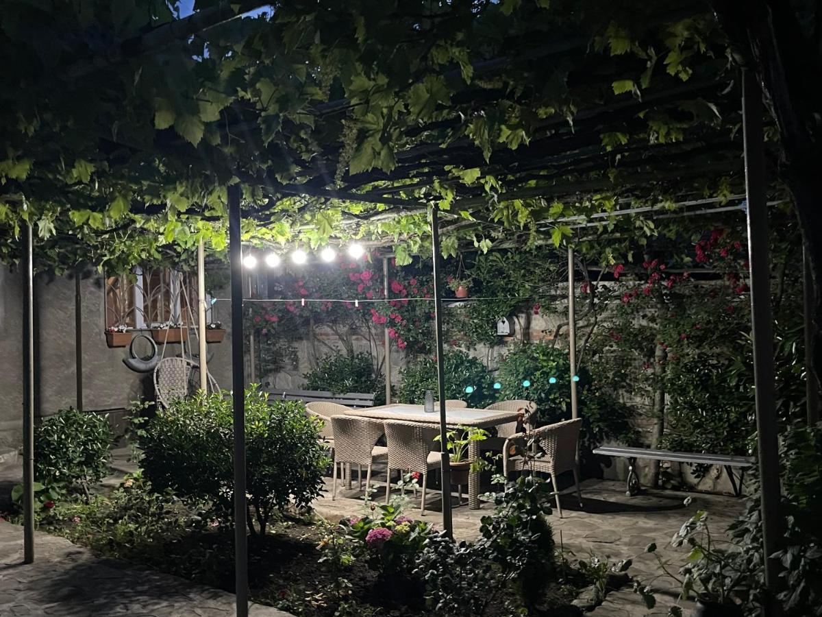 Mari Guest House Telavi Exterior photo