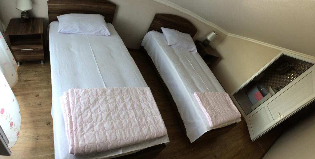 Mari Guest House Telavi Exterior photo