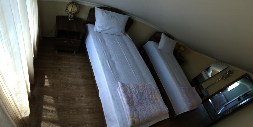 Mari Guest House Telavi Exterior photo