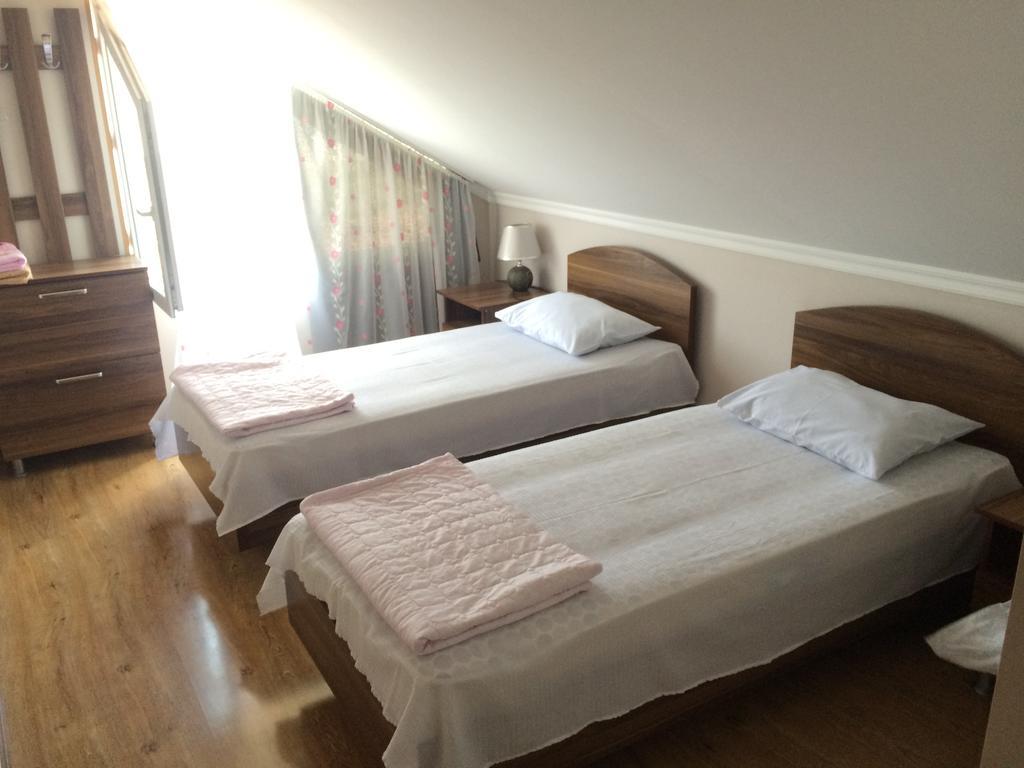 Mari Guest House Telavi Exterior photo