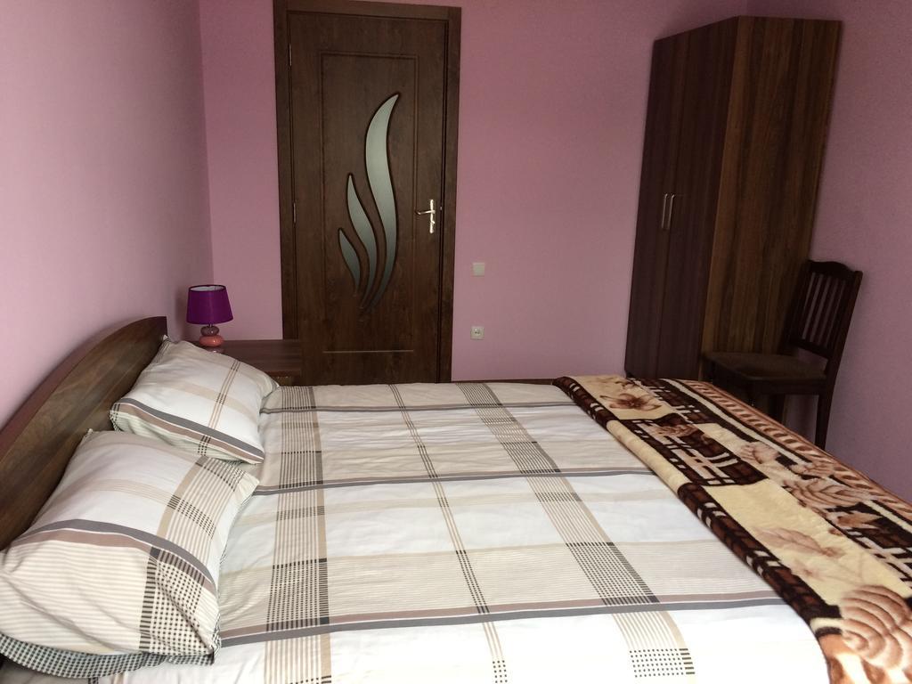 Mari Guest House Telavi Exterior photo