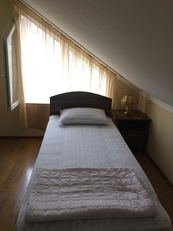 Mari Guest House Telavi Exterior photo