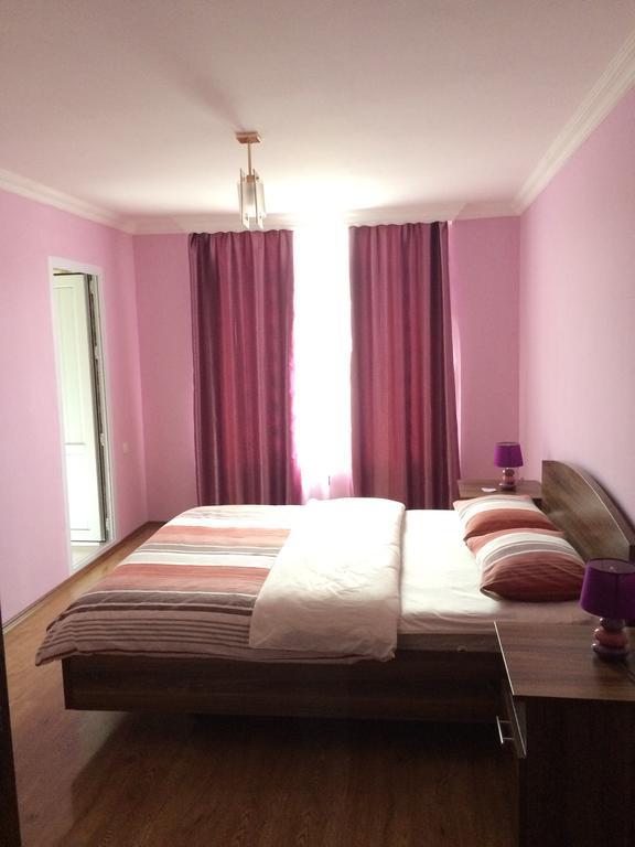 Mari Guest House Telavi Exterior photo