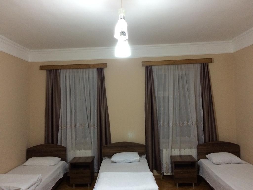 Mari Guest House Telavi Exterior photo