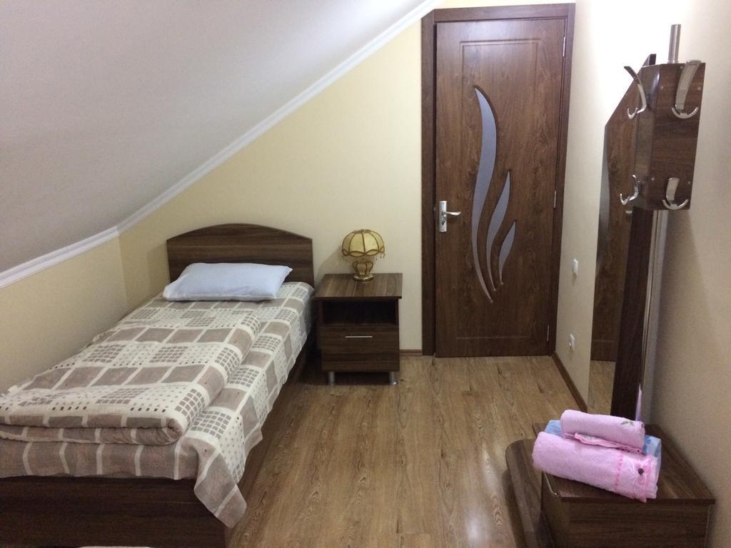 Mari Guest House Telavi Exterior photo