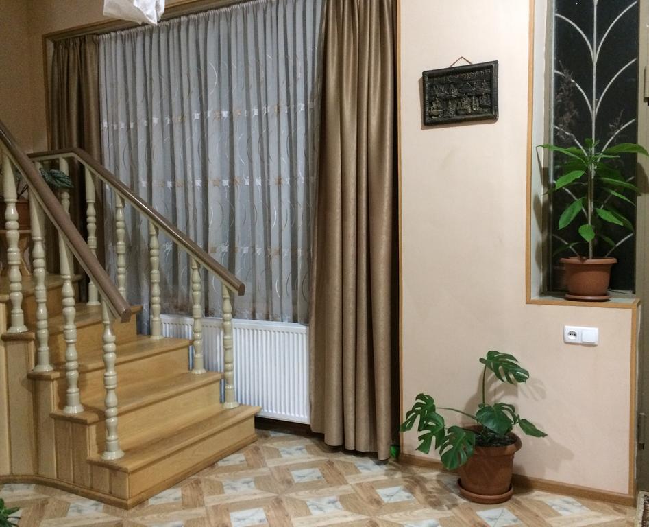 Mari Guest House Telavi Exterior photo